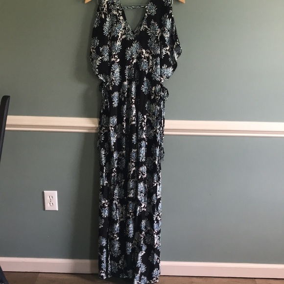 Thakoon Collective | floral flutter split sleeve bohemian maxi dress. Size 2 - Picture 9 of 10